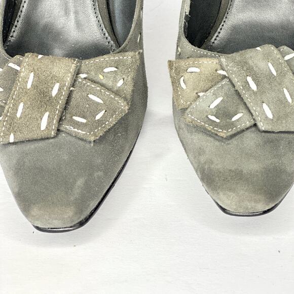 Women’s 7.5M Gray Suede Bandelino Y2K heels - Picture 7 of 9